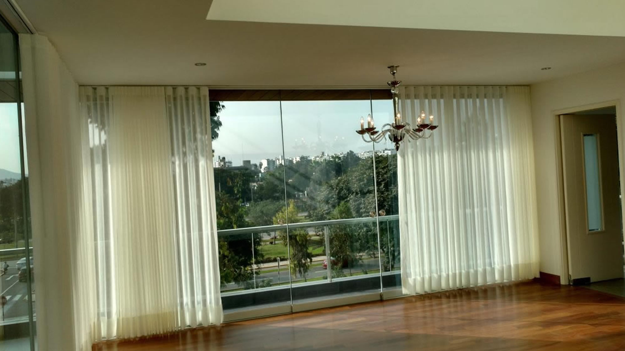 MayerPerú®, Cortinas Roller, Cortinas Roller Blackout, Cortinas Roller  Screen, Cortinas Roller Duo, Cortinas Motorizadas, Cortinas Inteligentes,  Cortinas Enrollables, Cortinas Smart, Cortinas y Persianas, Lavado de  Cortinas, Lavado de Alfombras